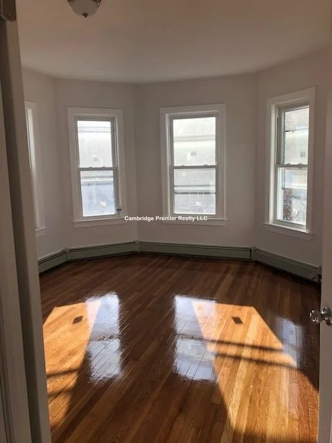 3 bed, 2 bath apartment for rent at 86 Norfolk St Unit 2, The Port — photo 32 of 32