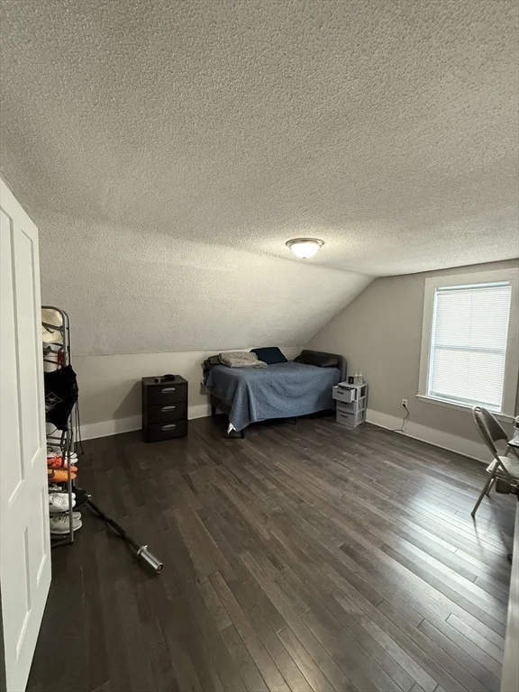 3 bed, 1 bath apartment for rent at 86 Oak St Unit A, Waltham — photo 14 of 17
