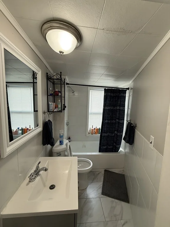3 bed, 1 bath apartment for rent at 86 Oak St Unit A, Waltham — photo 17 of 17