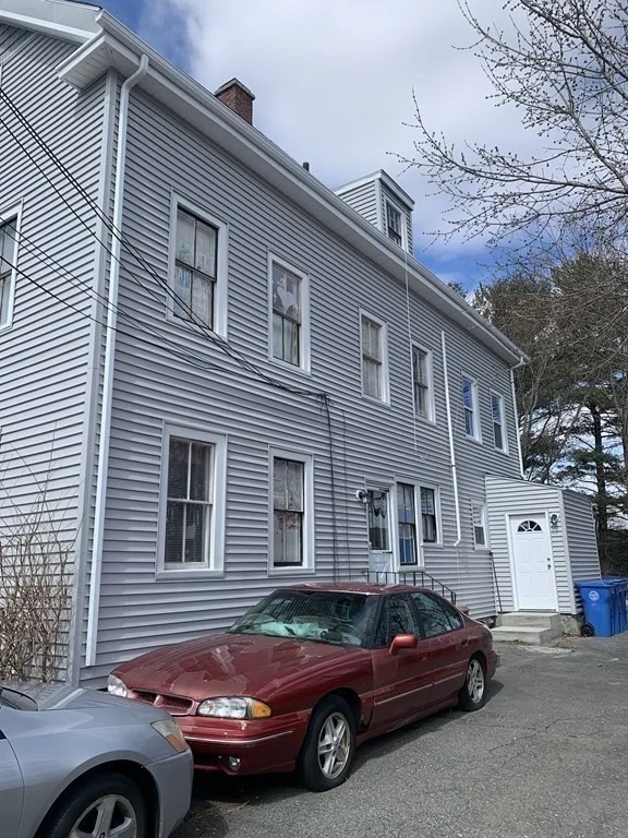 3 bed, 2 bath apartment for rent at 86 Oak St Unit B, Waltham — photo 2 of 15