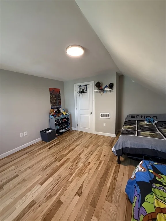 3 bed, 1 bath apartment for rent at 86 Oak St Unit C, Waltham — photo 15 of 28