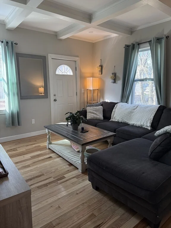 3 bed, 1 bath apartment for rent at 86 Oak St Unit C, Waltham — photo 10 of 28