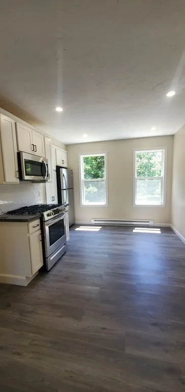 2 bed, 1 bath apartment for rent at 86 Pinehurst Unit 1, Auburn — photo 2 of 15