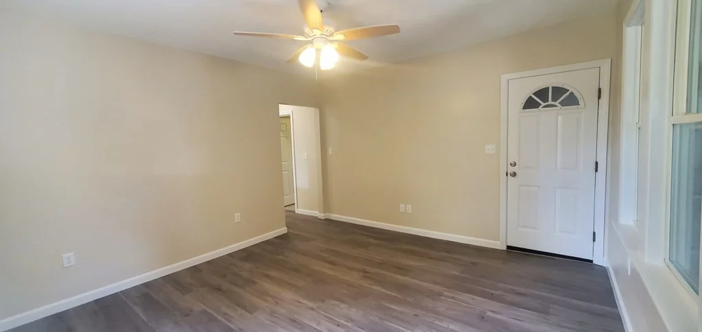 2 bed, 1 bath apartment for rent at 86 Pinehurst Unit 1, Auburn — photo 6 of 15