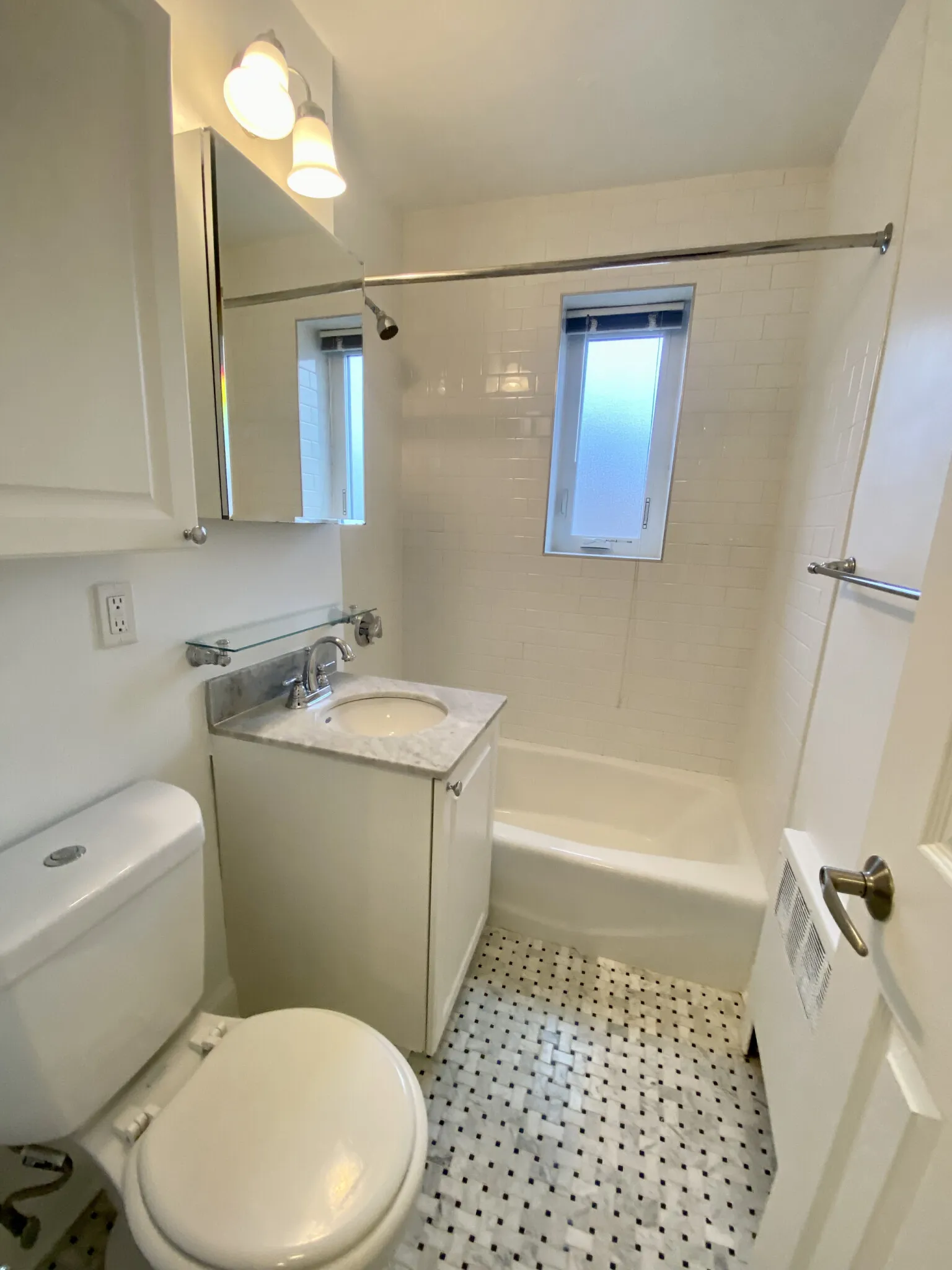 1 bed, 1 bath apartment for rent at 86 Saint Paul St Unit 1, Coolidge Corner — photo 14 of 21