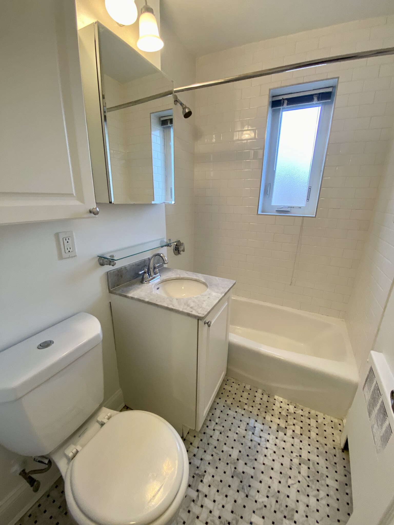 2 bed, 1 bath apartment for rent at 86 Saint Paul St Unit 2, Coolidge Corner — photo 6 of 21