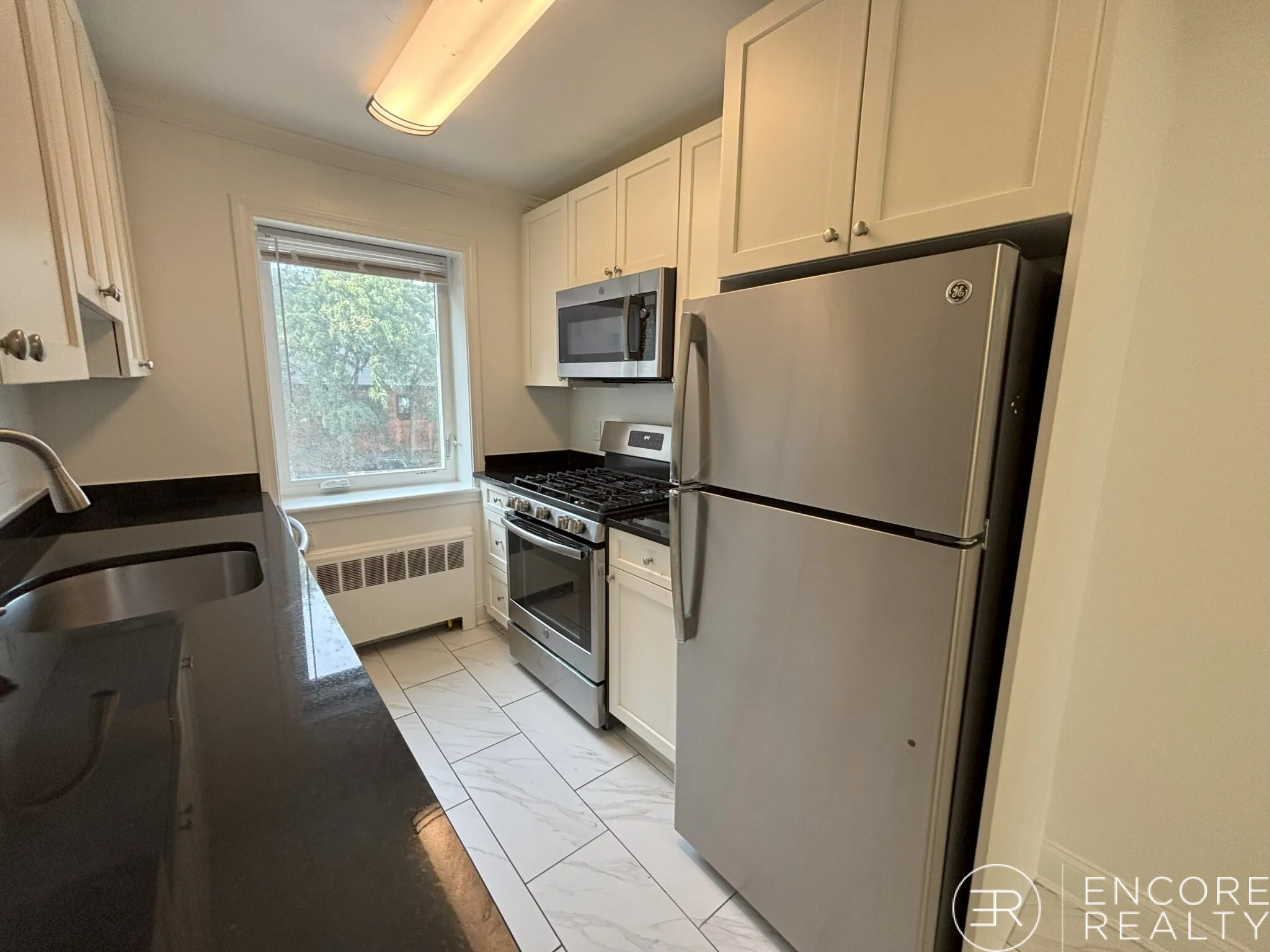 1 bed, 1 bath apartment for rent at 86 Saint Paul St Unit 3, Coolidge Corner — photo 2 of 19