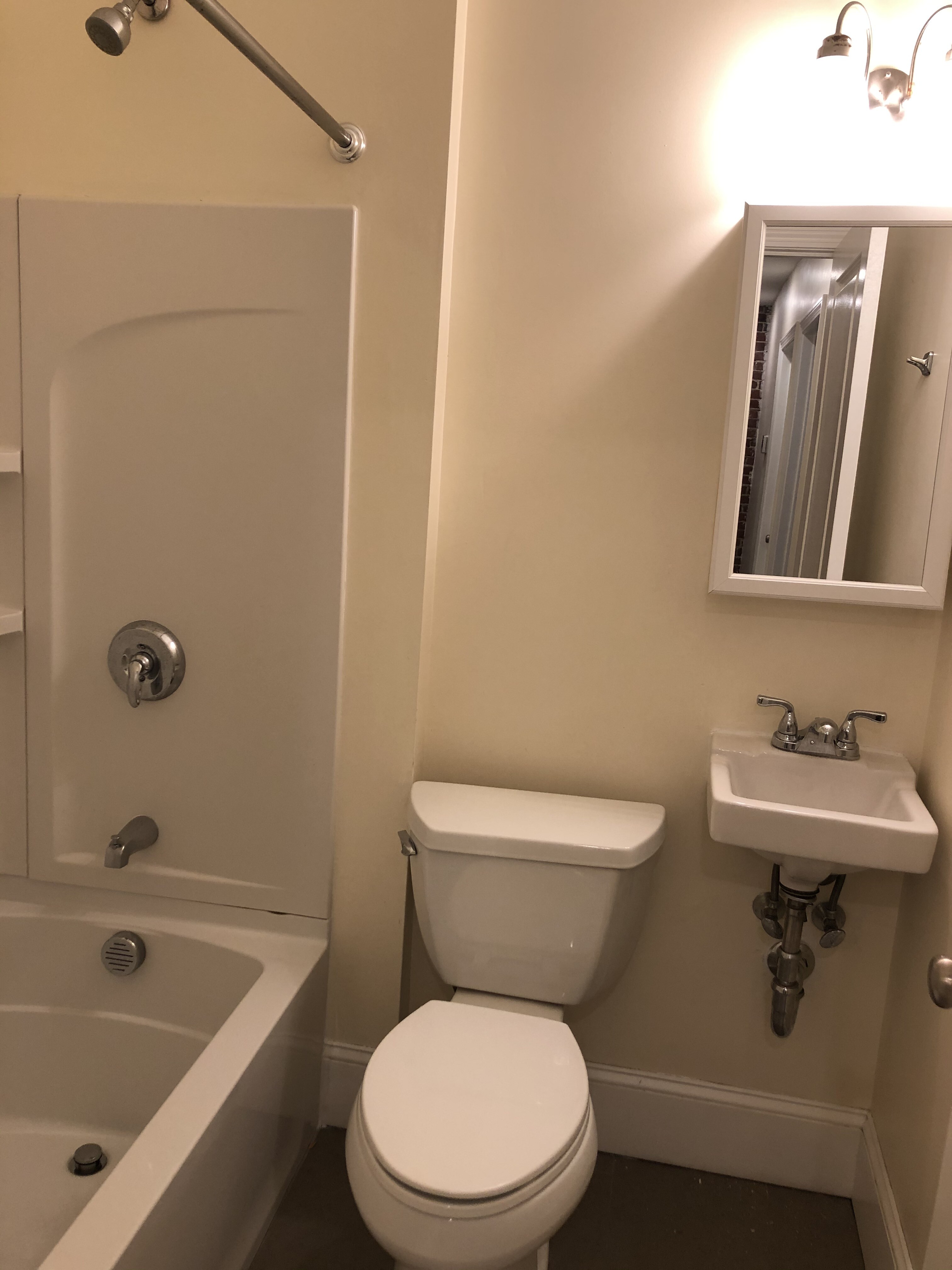5 bed, 3.5 bath apartment for rent at 86 Saint Stephen St Unit 2, Fenway — photo 7 of 12