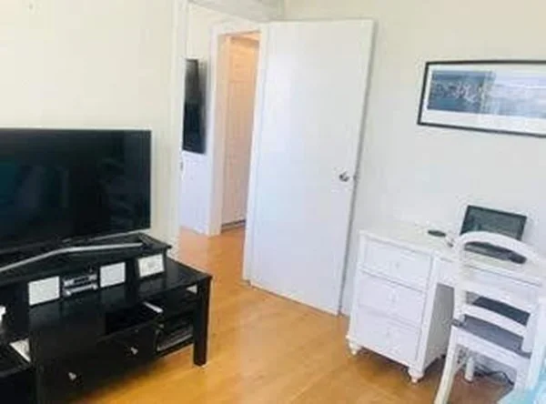 2 bed, 1 bath apartment for rent at 86 Savin Hill Ave Unit 3, Dorchester — photo 4 of 11