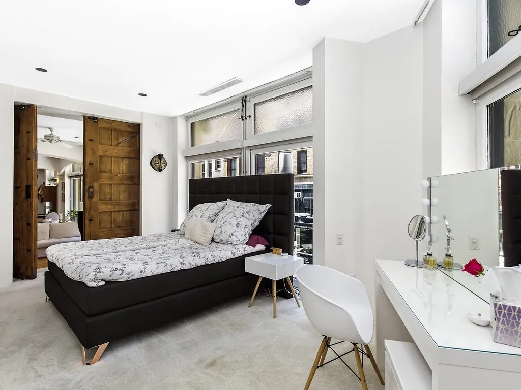 1 bed, 2 bath apartment for rent at 86 South Unit 2A, Leather District — photo 9 of 13