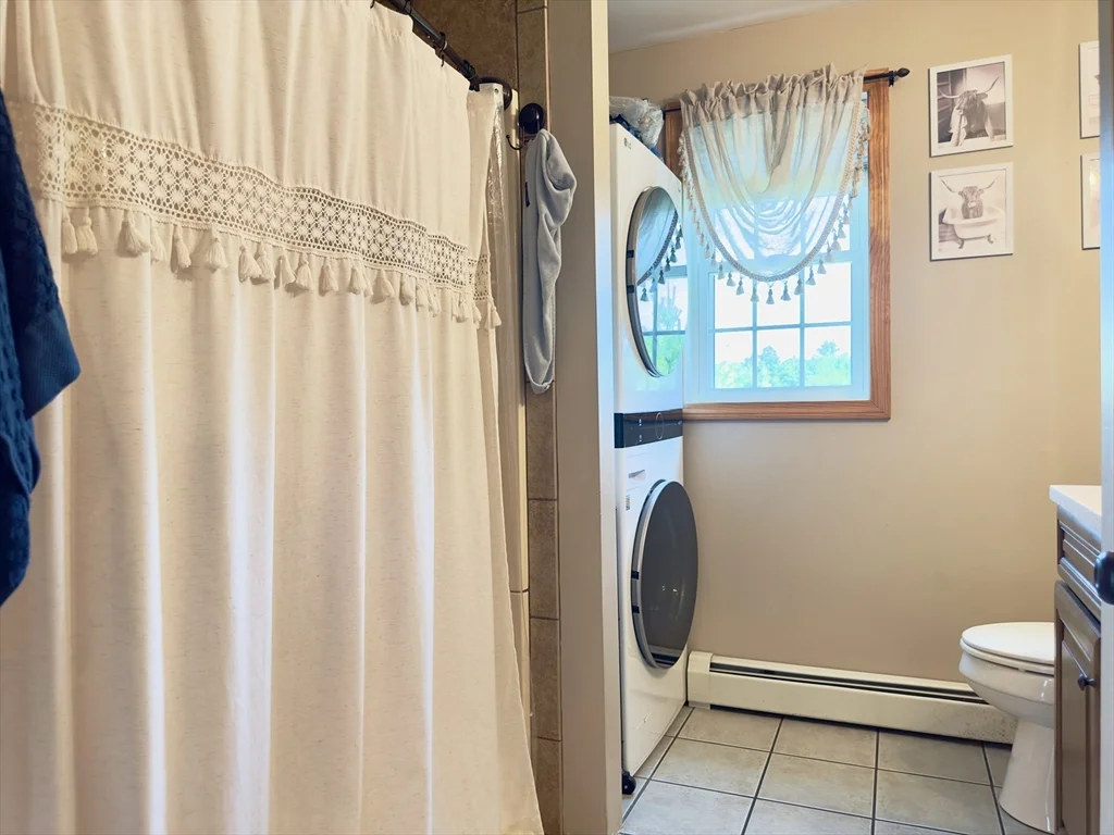 3 bed, 2 bath apartment for rent at 86 Walkeen Koziol Rd Unit B, Warren — photo 14 of 26