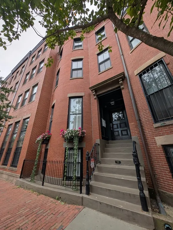 2 bed, 2 bath apartment for rent at 86 West Springfield Unit 3, South End — photo 35 of 39