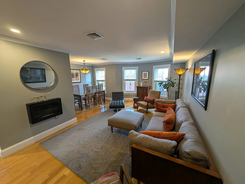 2 bed, 2 bath apartment for rent at 86 West Springfield Unit 3, South End — photo 1 of 39