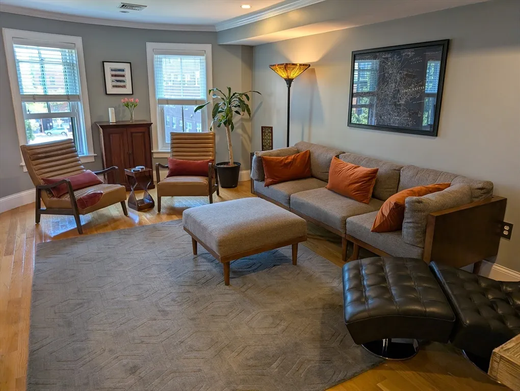 2 bed, 2 bath apartment for rent at 86 West Springfield Unit 3, South End — photo 2 of 39