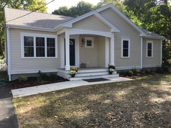 3 bed, 1 bath apartment for rent at 86 West St, Middleboro — photo 2 of 32