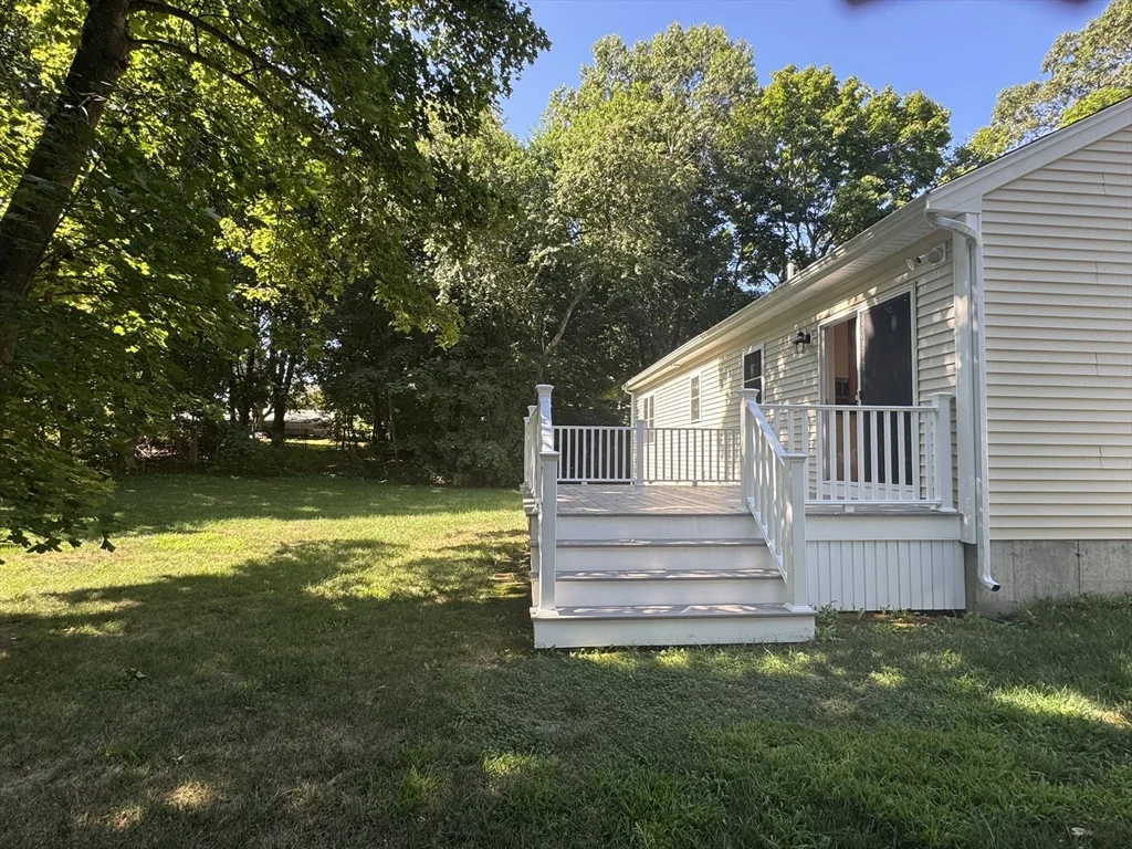 3 bed, 1 bath apartment for rent at 86 West St, Middleboro — photo 29 of 32