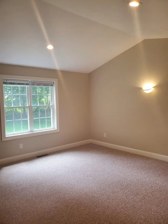 3 bed, 1 bath apartment for rent at 86 West St, Middleboro — photo 11 of 32