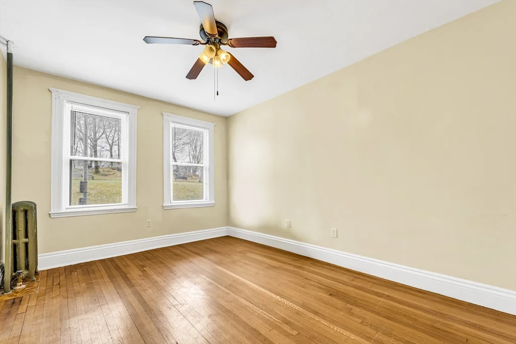 3 bed, 1 bath apartment for rent at 86 Winthrop St Unit 1, Roxbury — photo 9 of 41