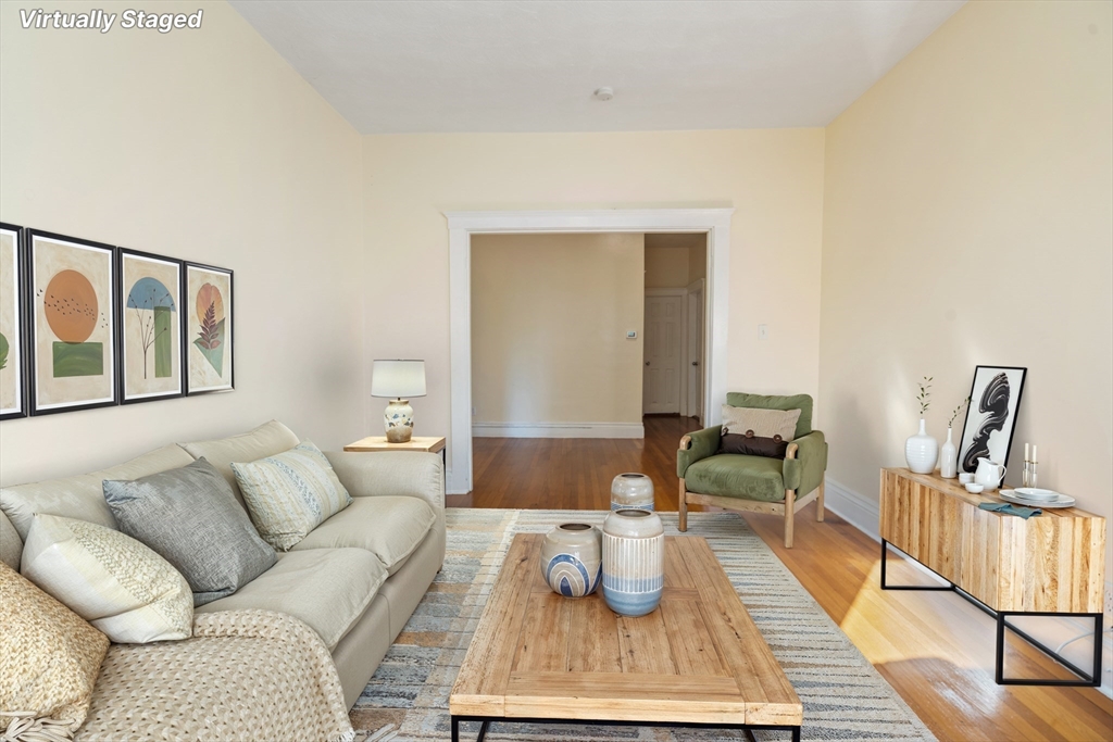 3 bed, 1 bath apartment for rent at 86 Winthrop St Unit 3, Roxbury — photo 3 of 33
