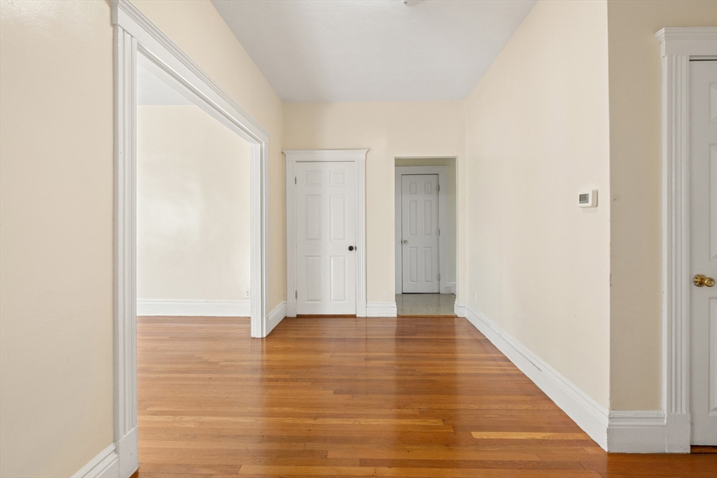3 bed, 1 bath apartment for rent at 86 Winthrop St Unit 3, Roxbury — photo 8 of 33