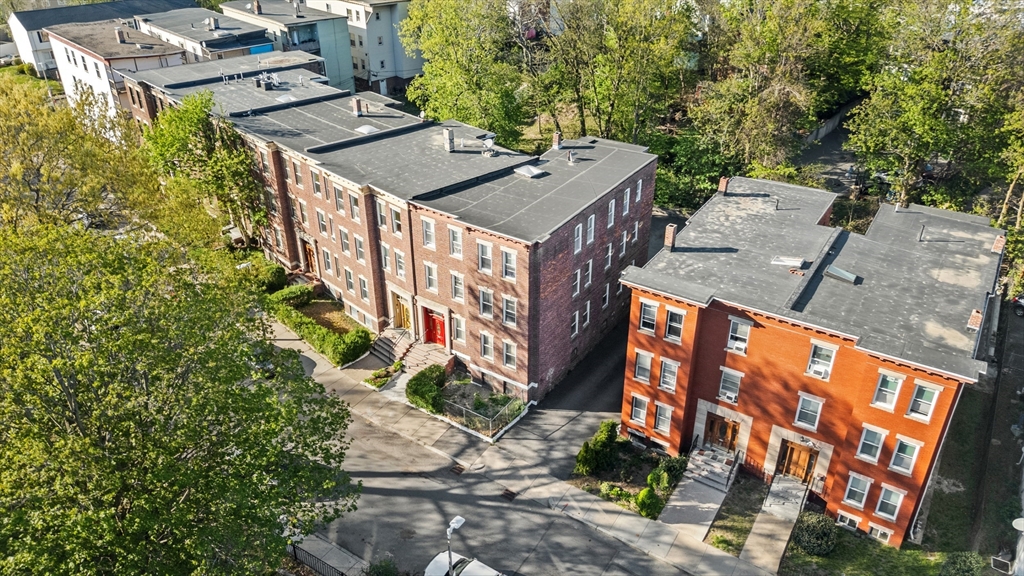 3 bed, 1 bath apartment for rent at 86 Winthrop St Unit 3, Roxbury — photo 24 of 33