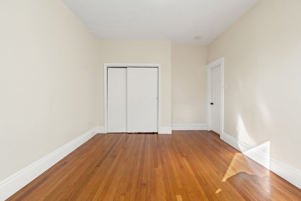 3 bed, 1 bath apartment for rent at 86 Winthrop St Unit 3, Roxbury — photo 16 of 33