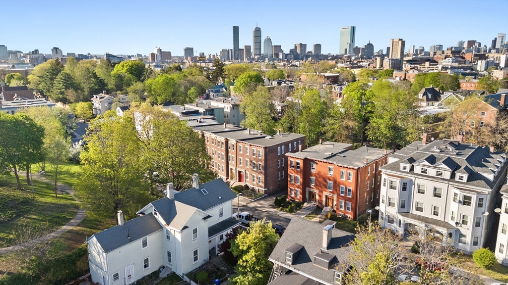 3 bed, 1 bath apartment for rent at 86 Winthrop St Unit 3, Roxbury — photo 30 of 33