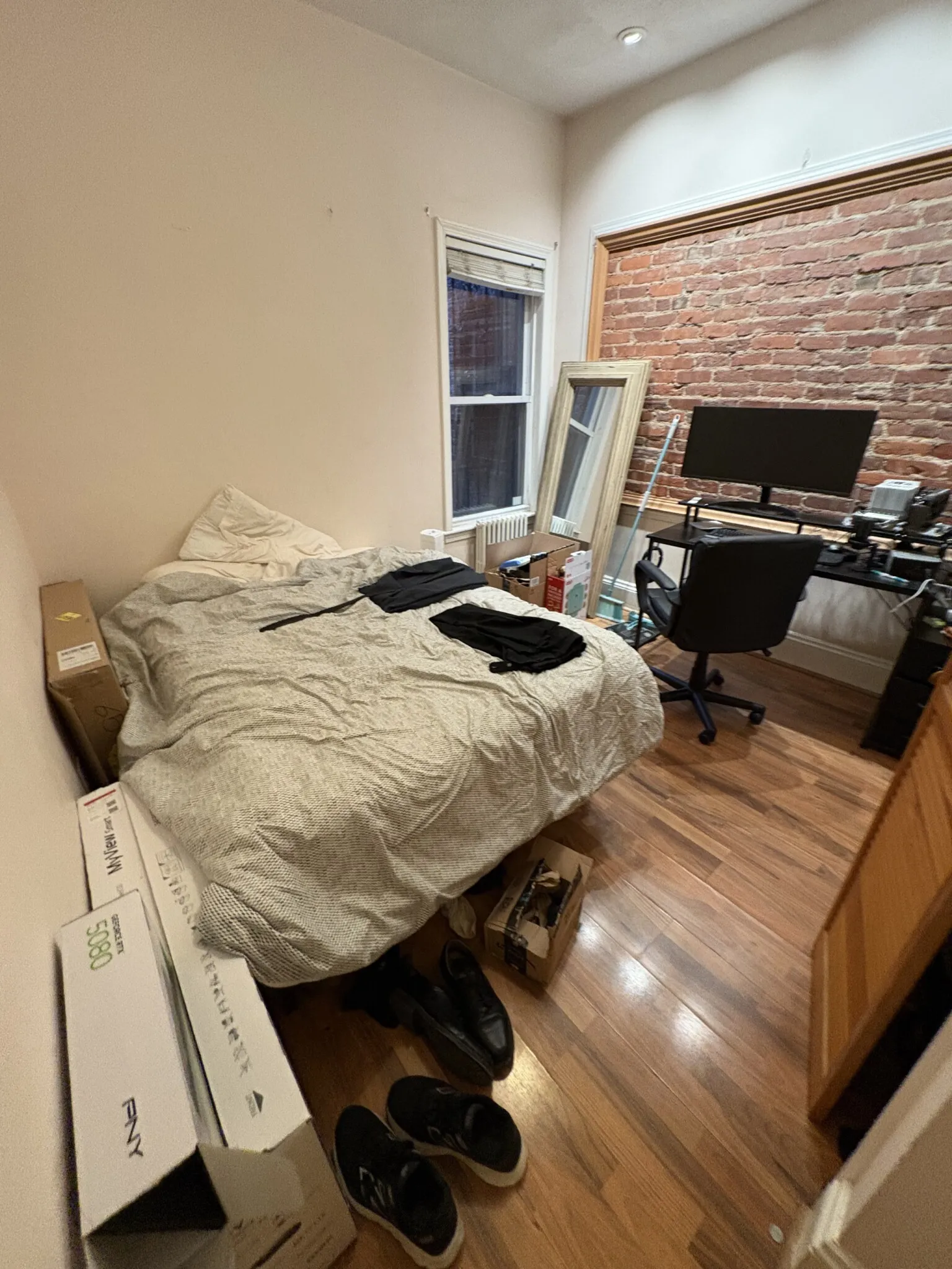 3 bed, 1 bath apartment for rent at 860 Huntington Ave Unit 1, Mission Hill — photo 14 of 25