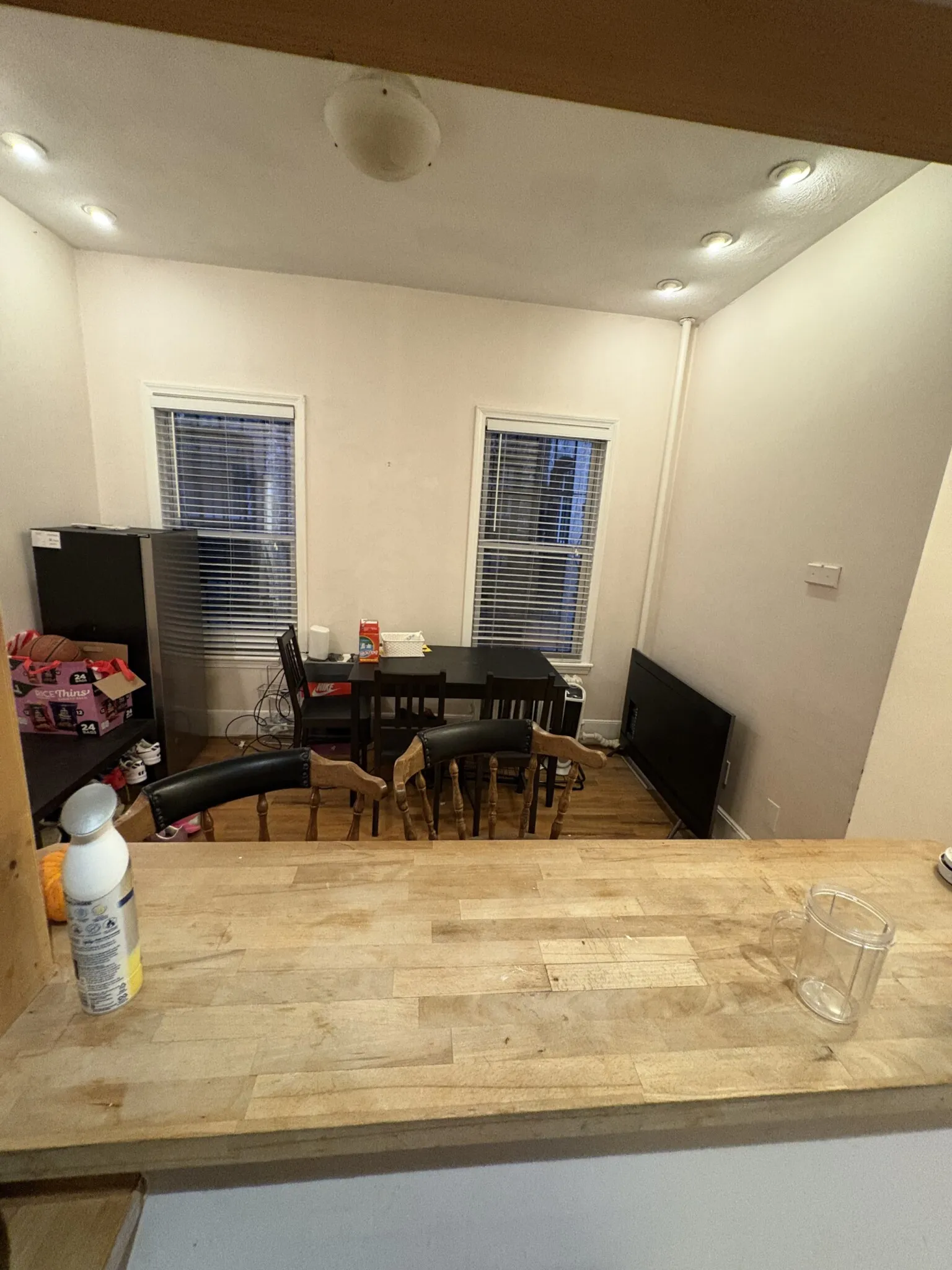 3 bed, 1 bath apartment for rent at 860 Huntington Ave Unit 1, Mission Hill — photo 11 of 25