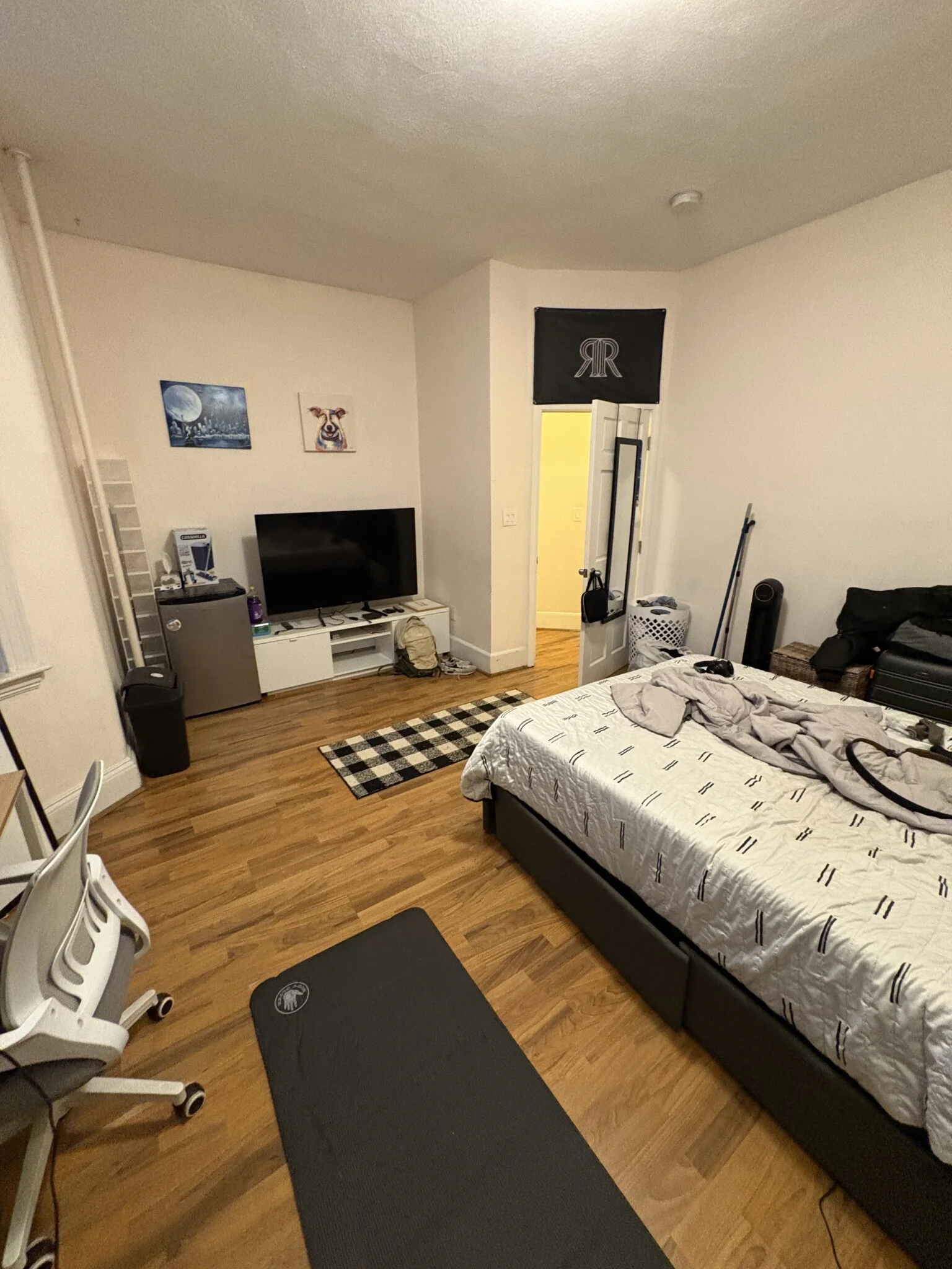 3 bed, 1 bath apartment for rent at 860 Huntington Ave Unit 1, Mission Hill — photo 22 of 25