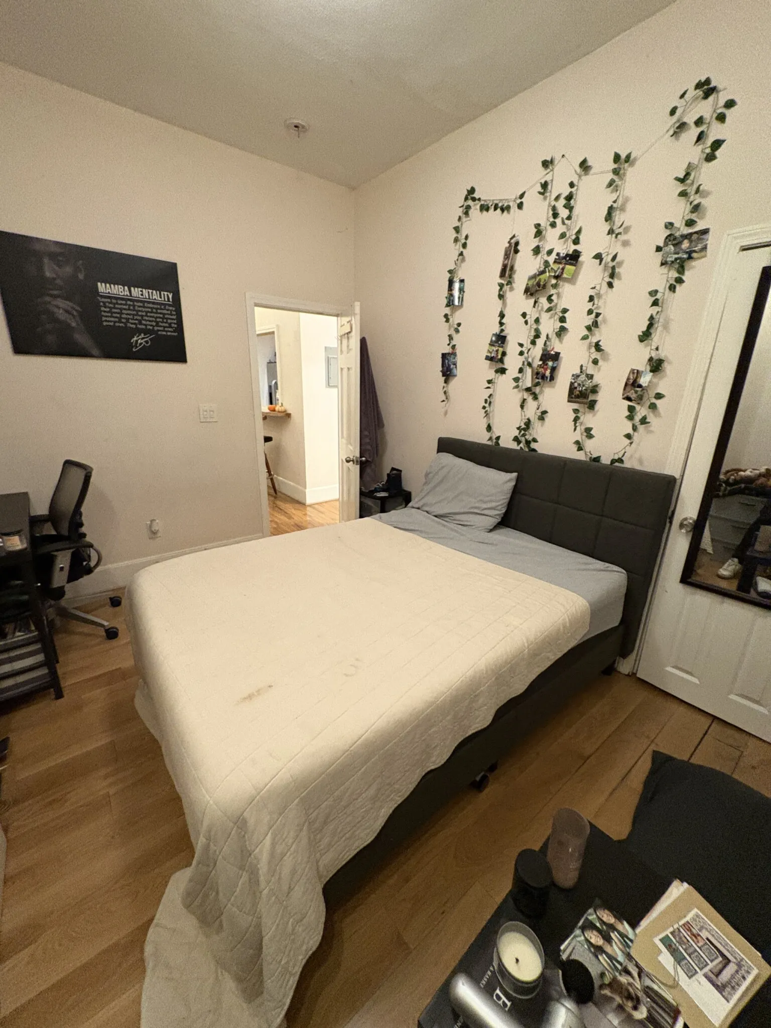 3 bed, 1 bath apartment for rent at 860 Huntington Ave Unit 1, Mission Hill — photo 9 of 25