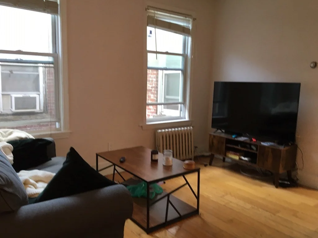 4 bed, 1 bath apartment for rent at 860 Huntington Ave Unit 3, Mission Hill — photo 4 of 9