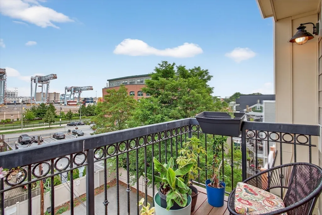 2 bed, 2 bath apartment for rent at 862 East 2nd St Unit 8, South Boston — photo 10 of 21