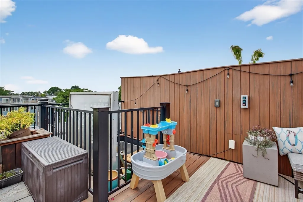 2 bed, 2 bath apartment for rent at 862 East 2nd St Unit 8, South Boston — photo 19 of 21