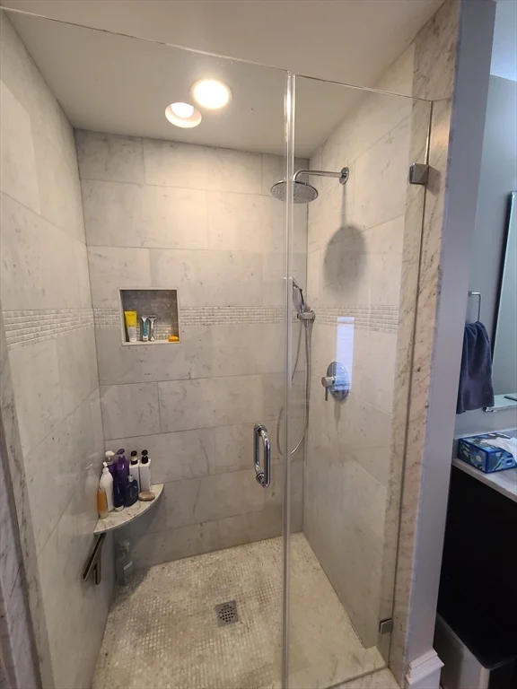 2 bed, 2 bath apartment for rent at 862 East 2nd Unit 6, South Boston — photo 5 of 14