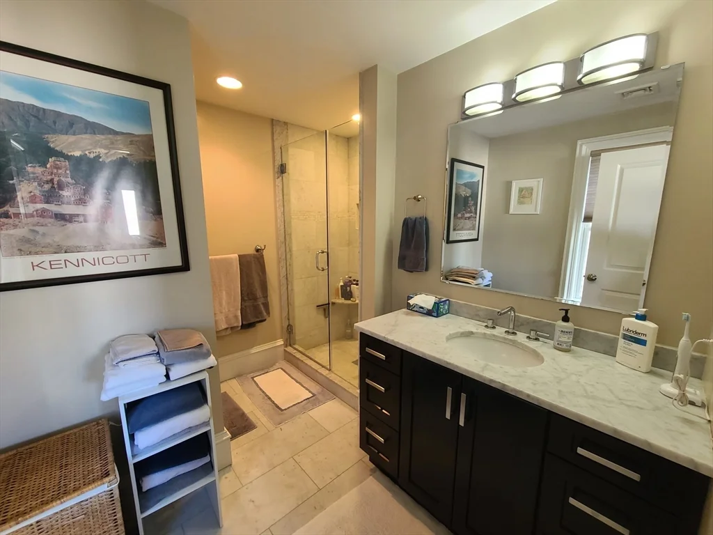 2 bed, 2 bath apartment for rent at 862 East 2nd Unit 6, South Boston — photo 4 of 14