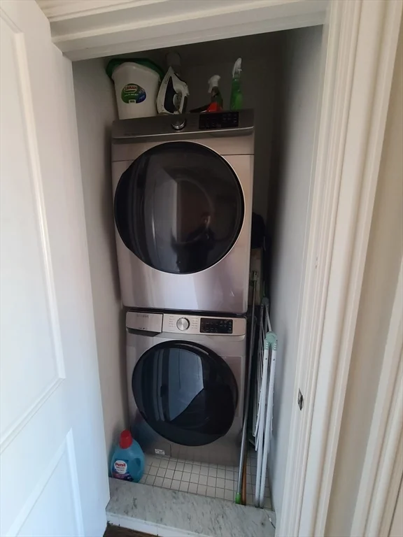 2 bed, 2 bath apartment for rent at 862 East 2nd Unit 6, South Boston — photo 12 of 14