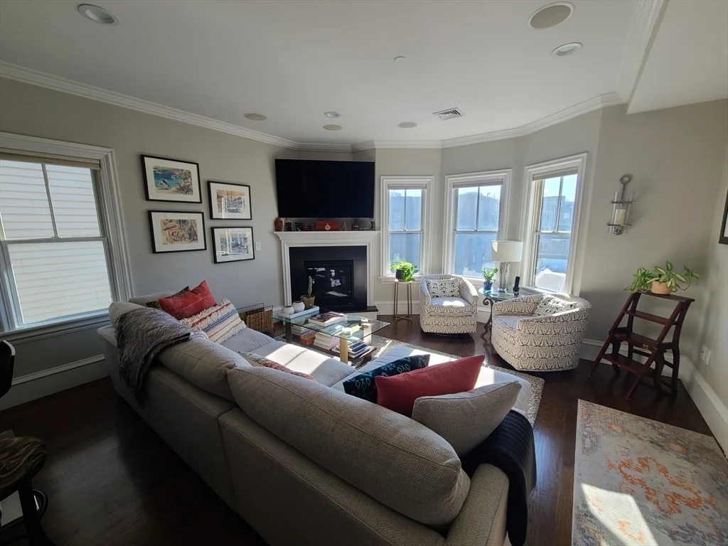 2 bed, 2 bath apartment for rent at 862 East 2nd Unit 6, South Boston — photo 10 of 14