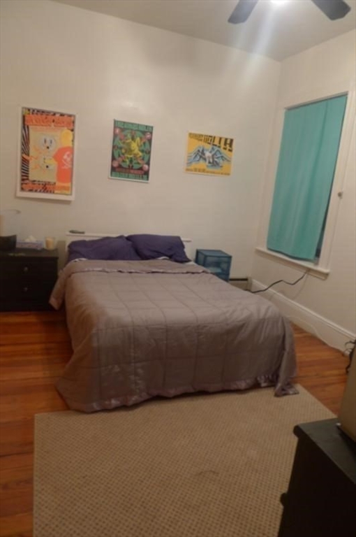 4 bed, 1 bath apartment for rent at 862 Huntington Ave Unit 2, Mission Hill — photo 5 of 8