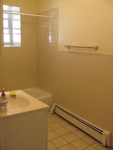 4 bed, 1 bath apartment for rent at 862 Huntington Ave Unit 2, Mission Hill — photo 8 of 8