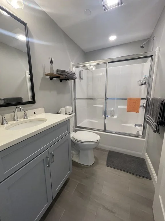 2 bed, 2 bath apartment for rent at 862 Washington St Unit 3R, Norwood — photo 3 of 10