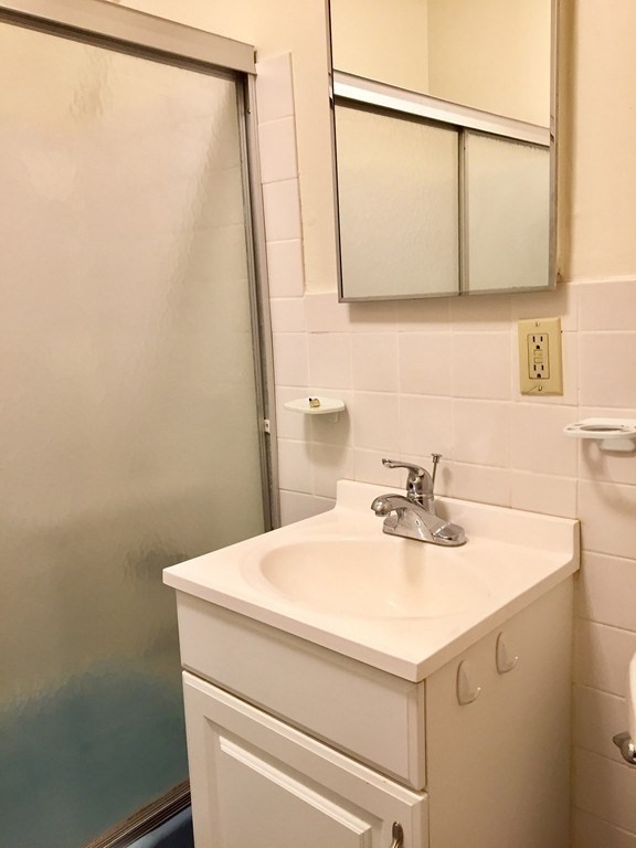 1 bed, 1 bath apartment for rent at 863 Massachusetts Ave Unit 41, Central Square — photo 16 of 19