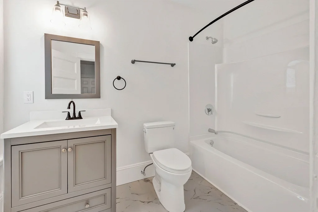 4 bed, 2 bath apartment for rent at 864 Huntington Ave Unit 3, Mission Hill — photo 6 of 18