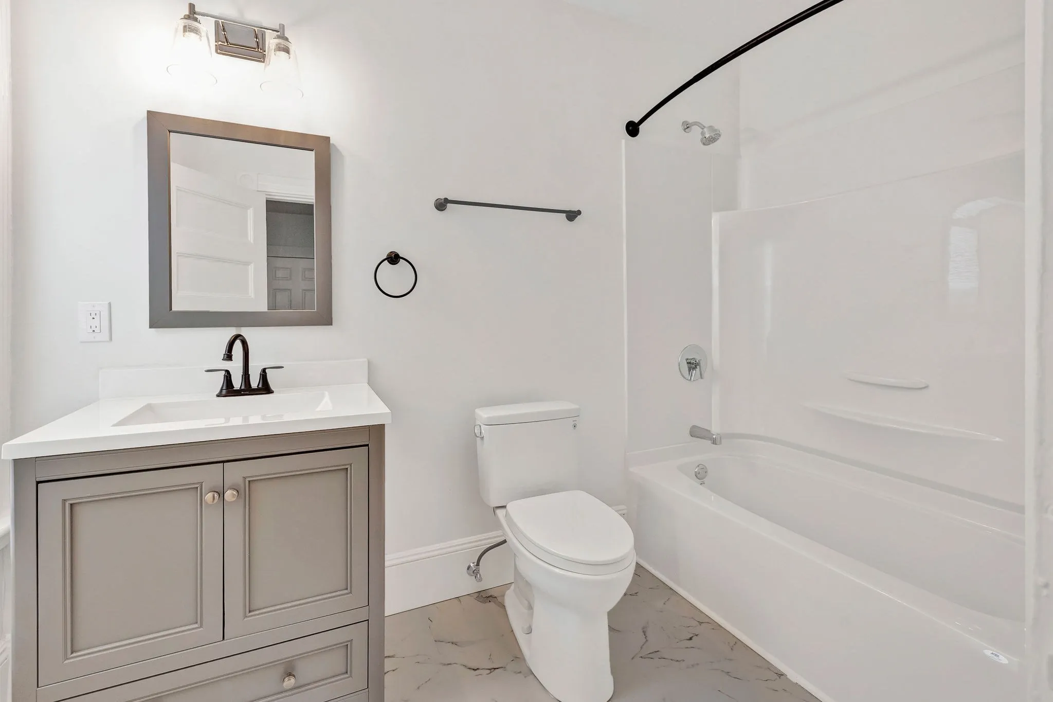 3 bed, 2 bath apartment for rent at 864 Huntington Unit 1, Coolidge Corner — photo 7 of 20