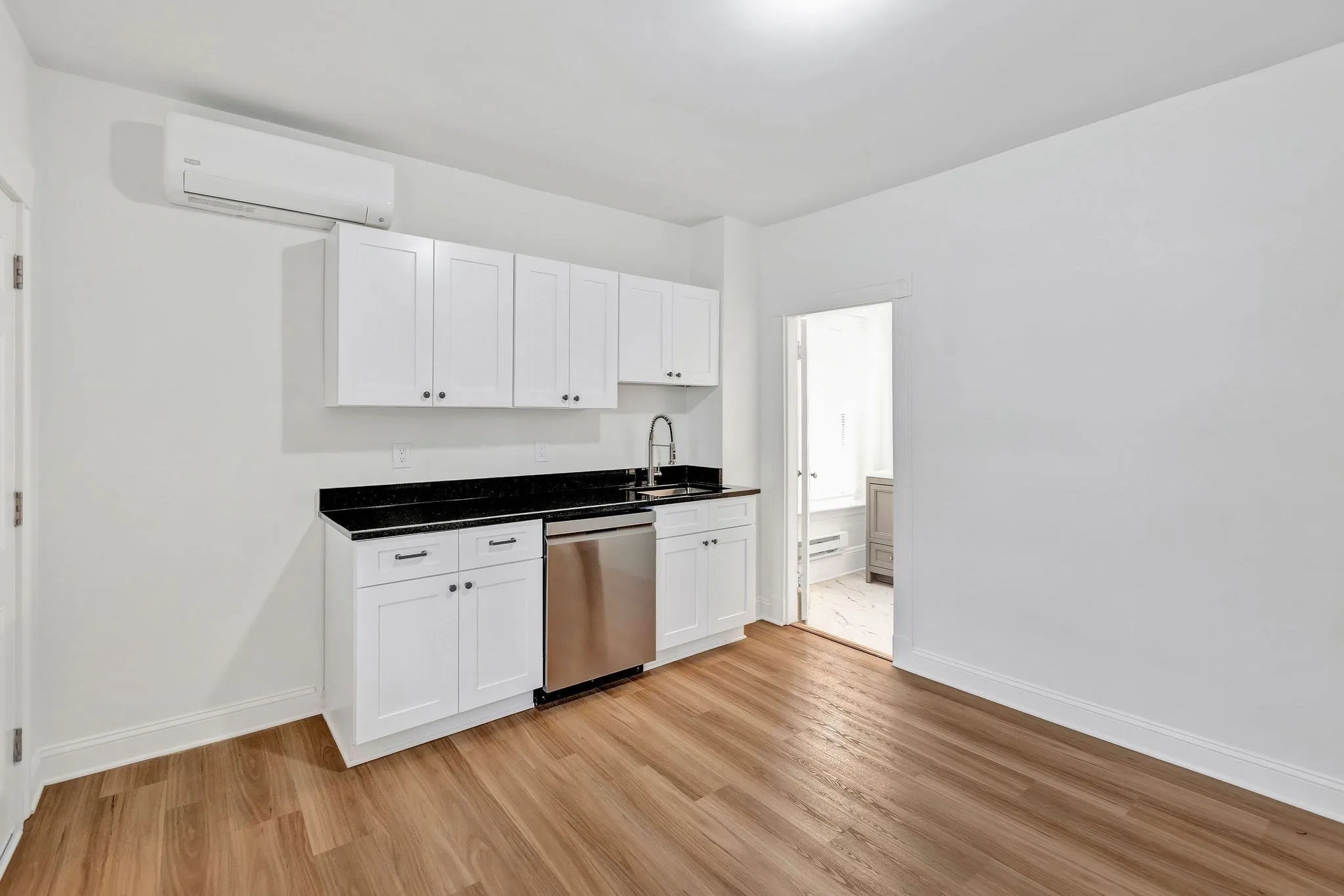 3 bed, 2 bath apartment for rent at 864 Huntington Unit 1, Coolidge Corner — photo 6 of 20