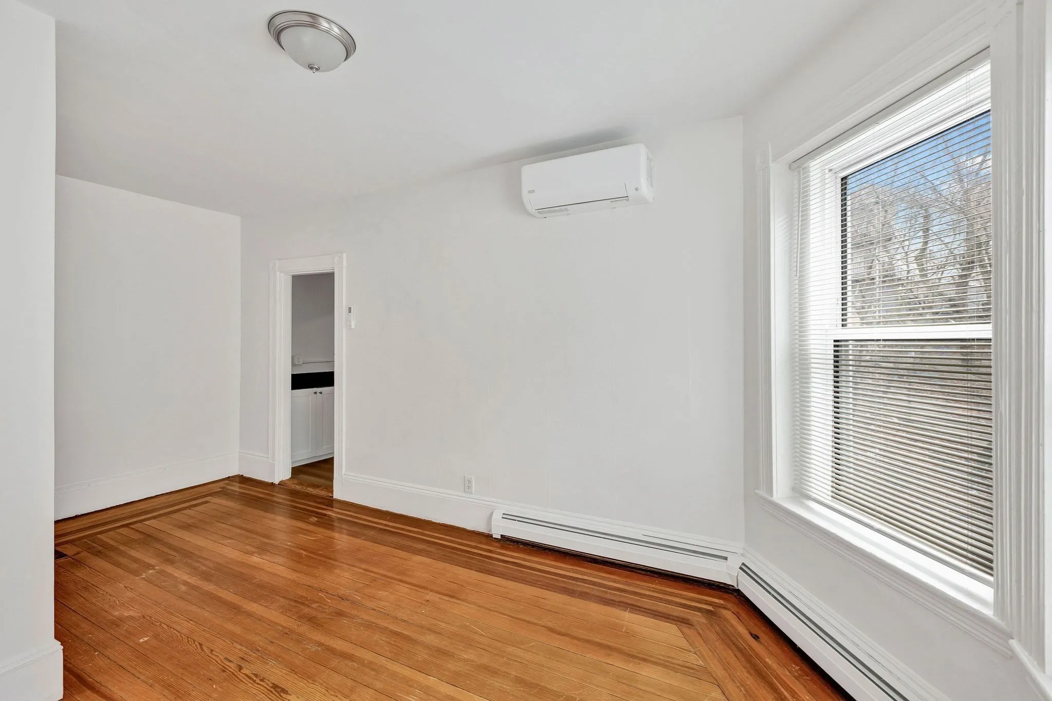 3 bed, 2 bath apartment for rent at 864 Huntington Unit 1, Coolidge Corner — photo 9 of 20