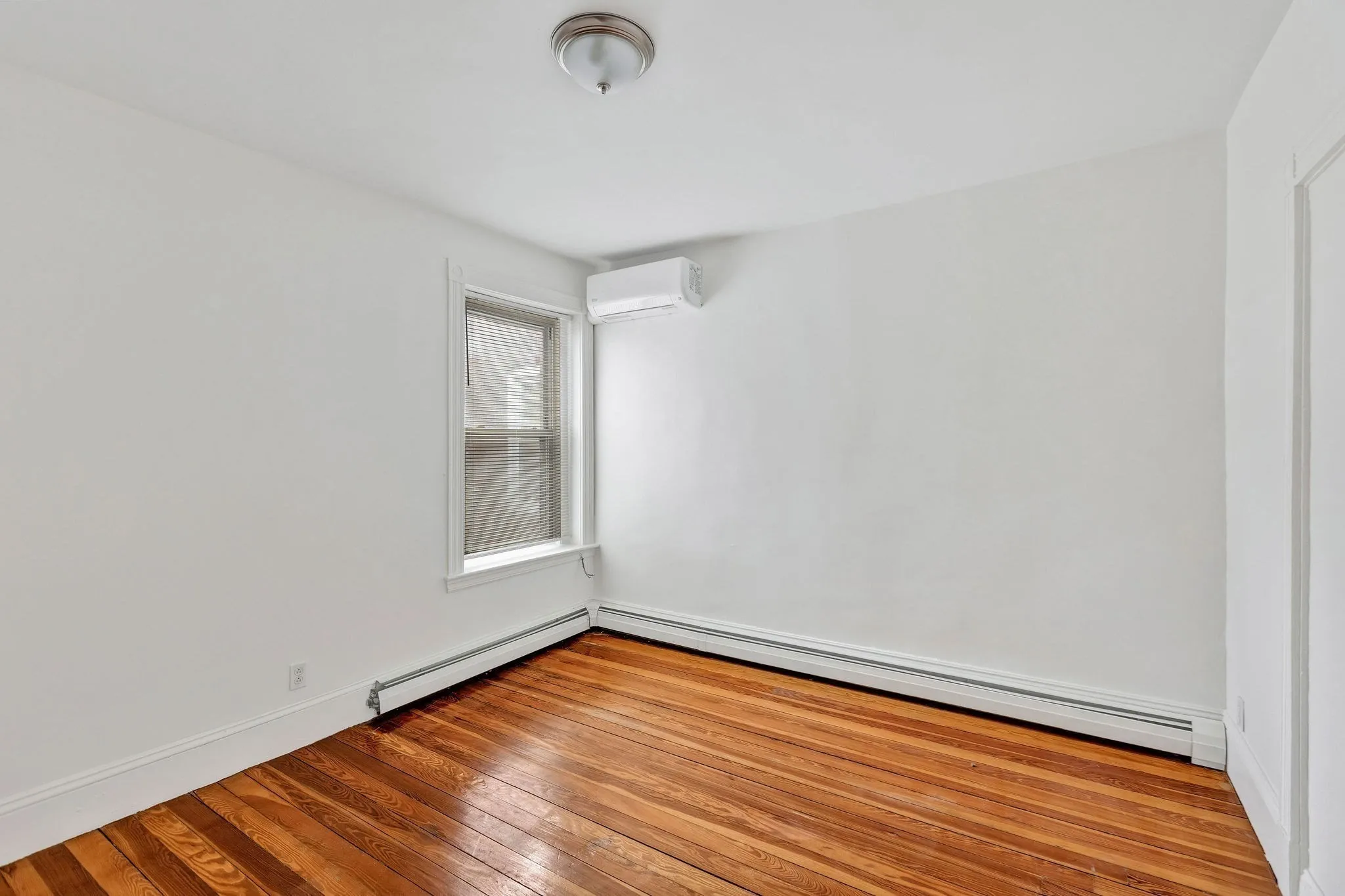 3 bed, 2 bath apartment for rent at 864 Huntington Unit 1, Coolidge Corner — photo 15 of 20