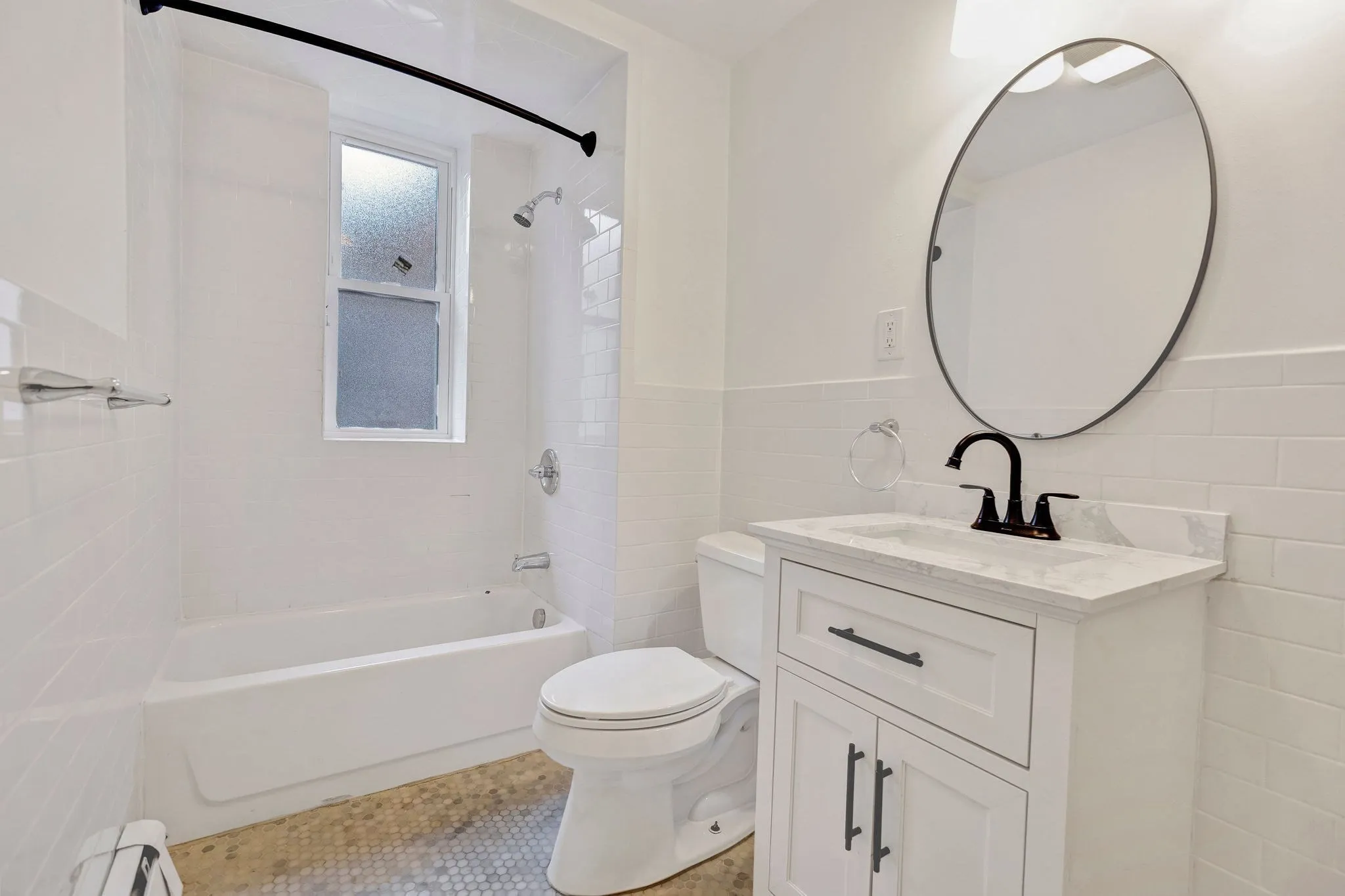 3 bed, 2 bath apartment for rent at 864 Huntington Unit 1, Coolidge Corner — photo 14 of 20