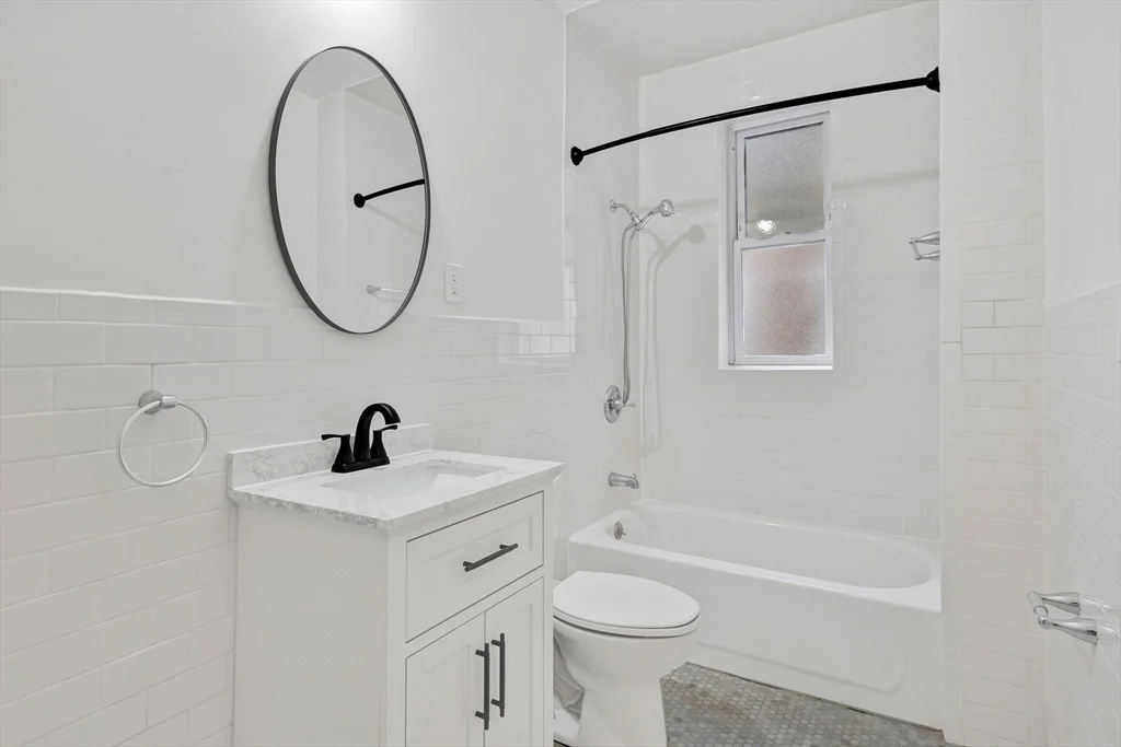 4 bed, 2 bath apartment for rent at 864 Huntington Unit 2, Mission Hill — photo 4 of 19
