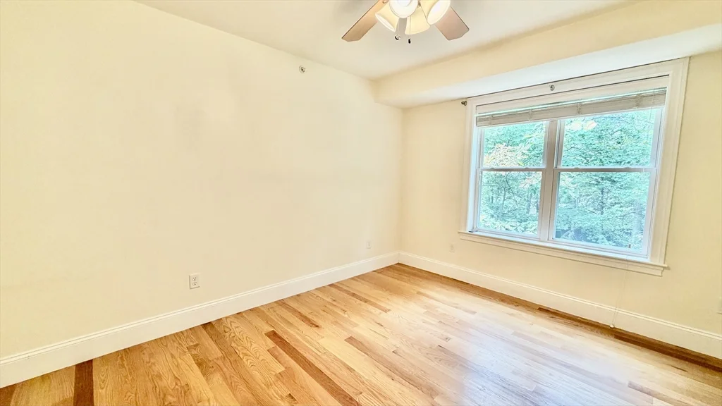 2 bed, 1 bath apartment for rent at 865 Lagrange St Unit 4, West Roxbury — photo 12 of 18